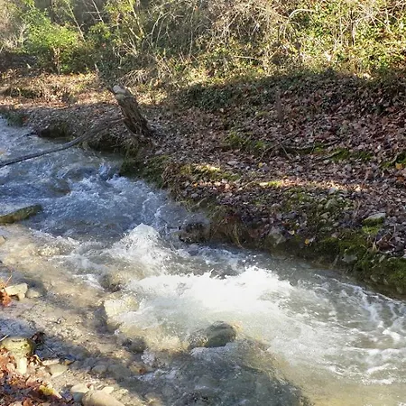 Des Gorges De Trente Pas Holiday home *